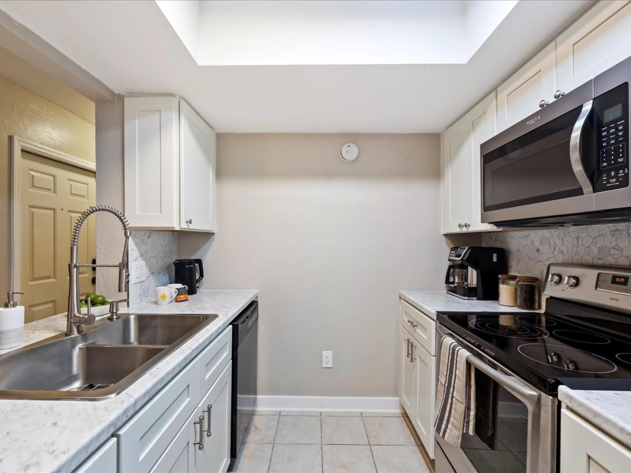 Artist'S Tower Townhome Just Renovated W Loft Gainesville Kültér fotó