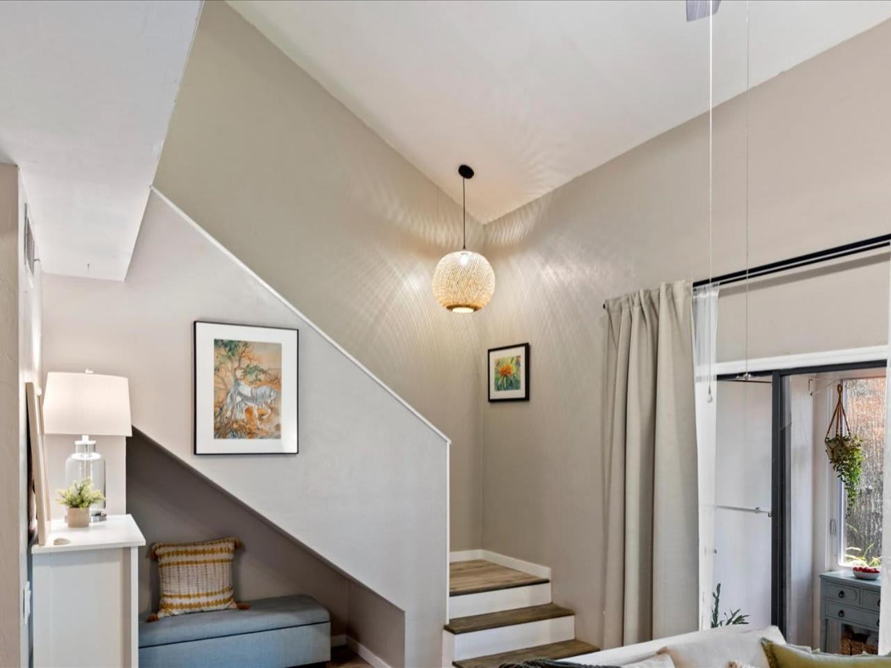 Artist'S Tower Townhome Just Renovated W Loft Gainesville Kültér fotó
