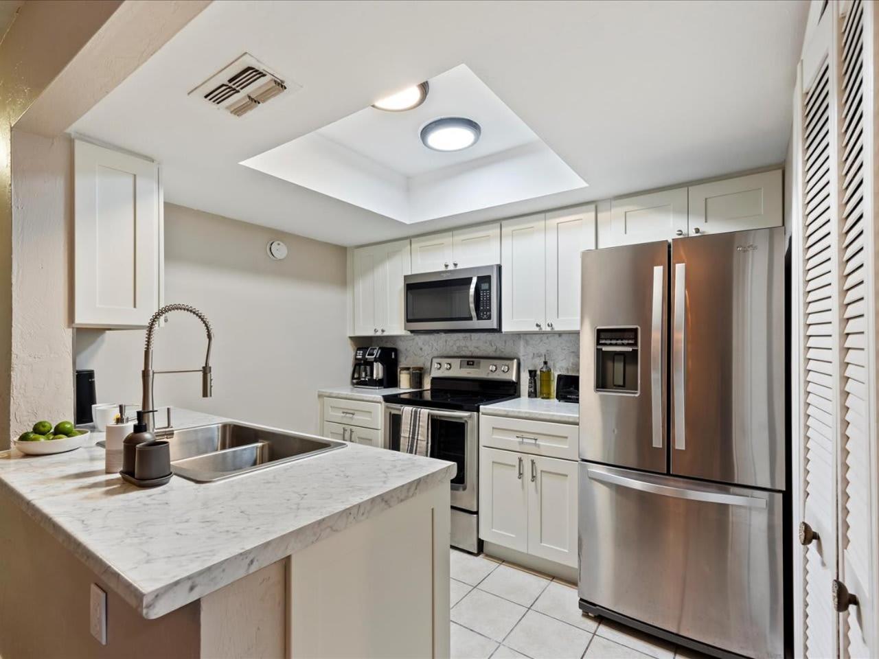 Artist'S Tower Townhome Just Renovated W Loft Gainesville Kültér fotó